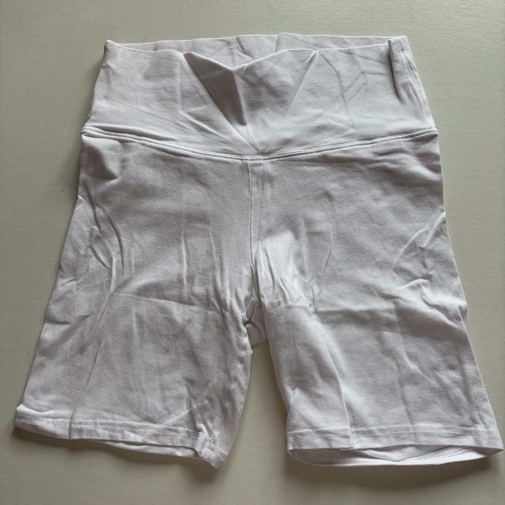ARITZIA TNA Chill Atmosphere Hi-rise 7" Short Women's White Cotton Bike Shorts